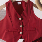 Two piece set of sleeveless vest and pleated skirt